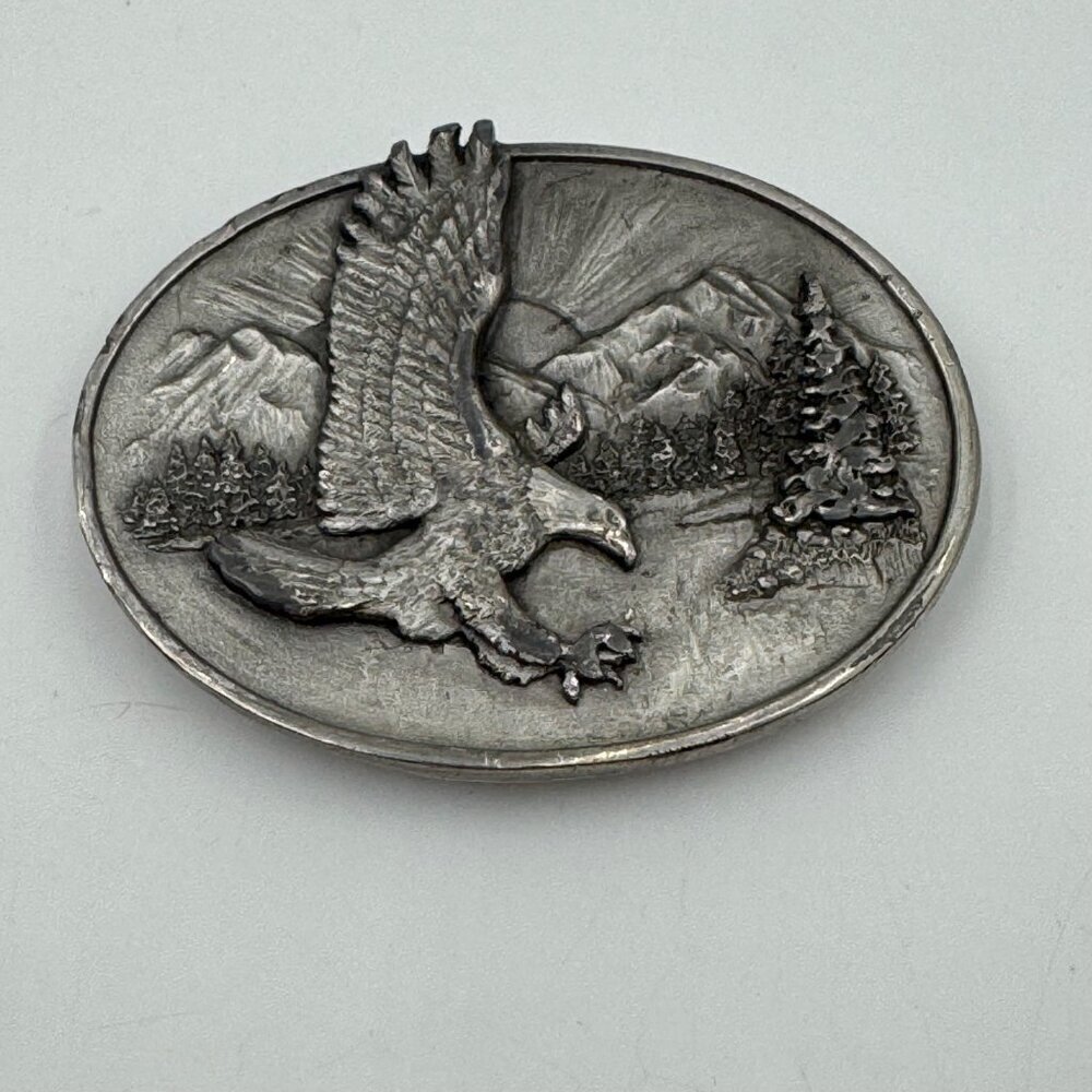 Vintage Siskiyou 1982 Solid Silvertone Pewter Flying American Eagle Belt Buckle